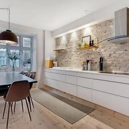 Stylish Two Floor In Vibrant Norrebro